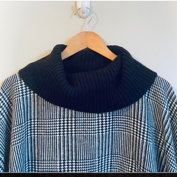 Talbot's Houndstooth Checkered Cowl Neck Turtleneck Fringe Poncho Cape Shawl M/L - Picture 6 of 8
